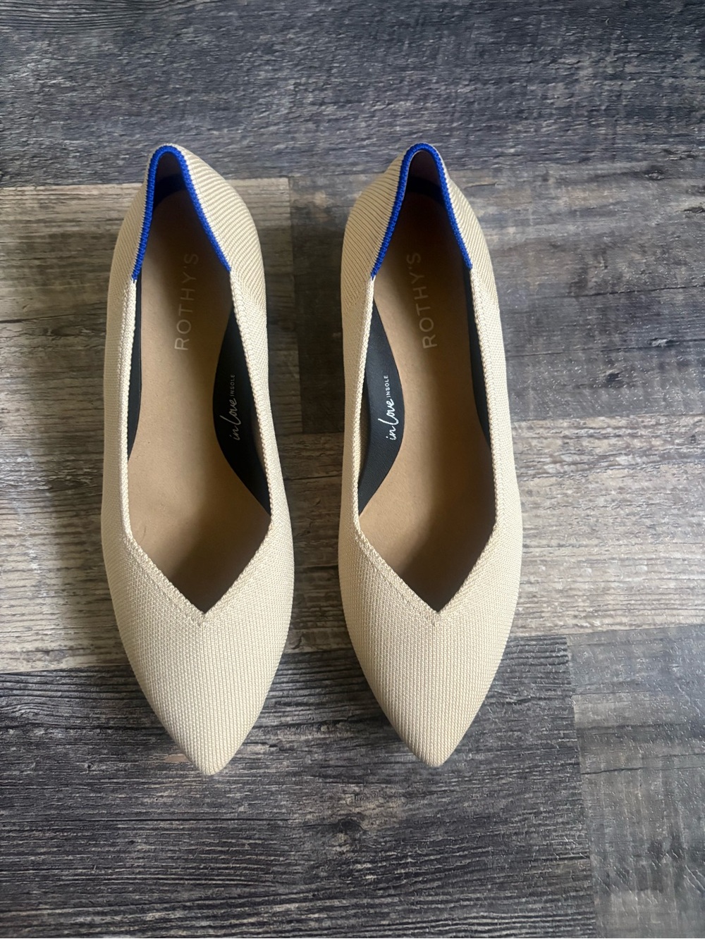 Rothy's Beige Pointed V-Cut Flats with Blue Trim
